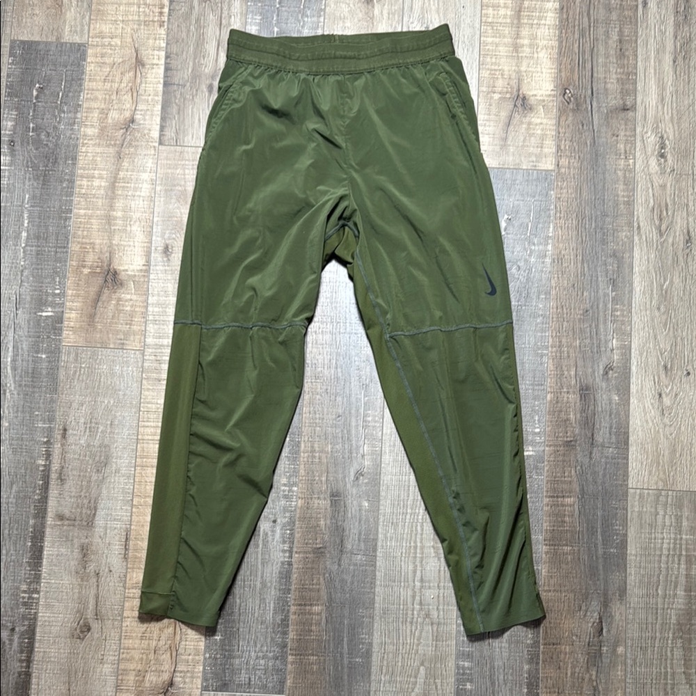 Nike Yoga Dri Luxe Forest Green Athletic Pants
